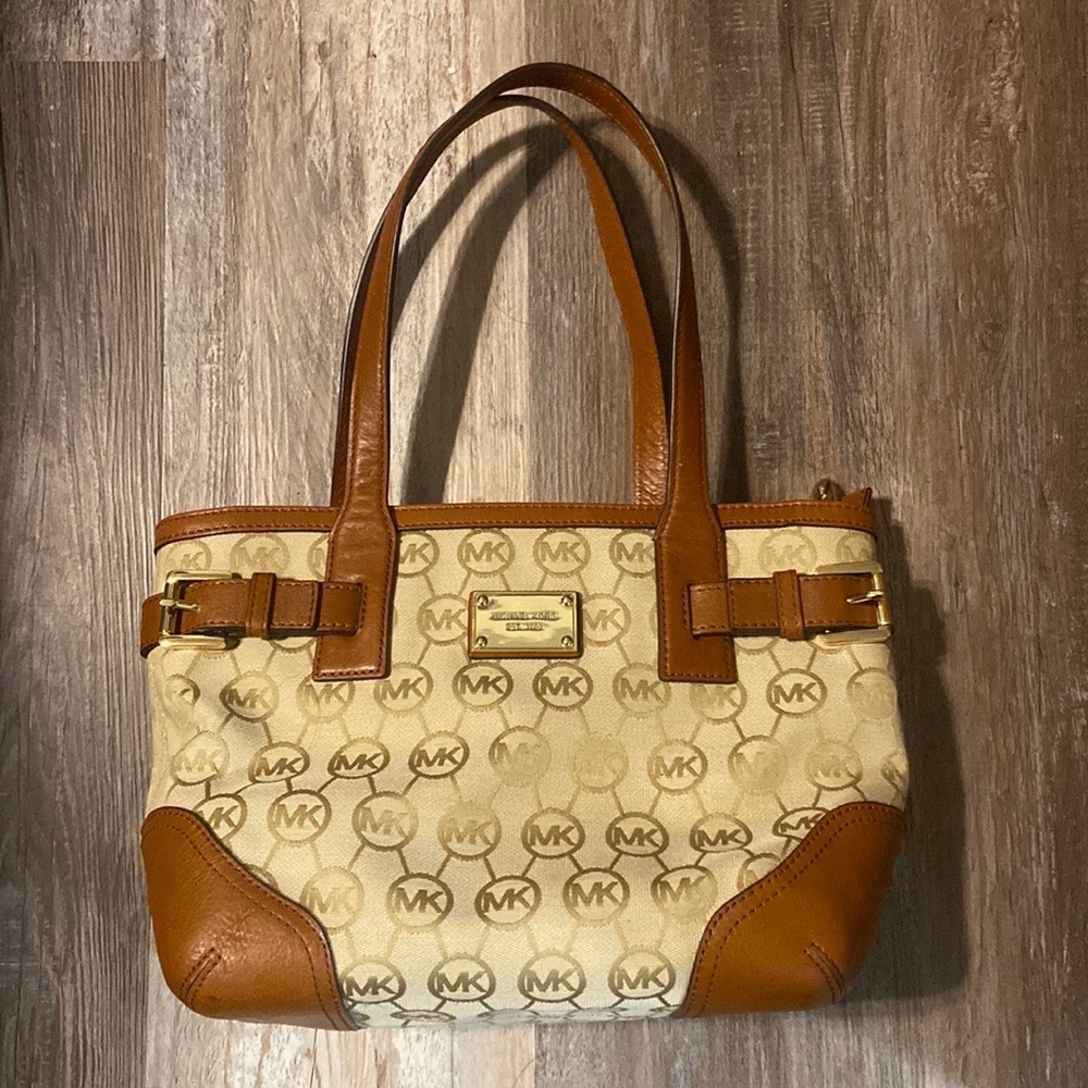MK purse